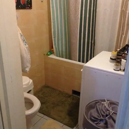 Homestay szállás Minimalistic In Manor Next To The City Center